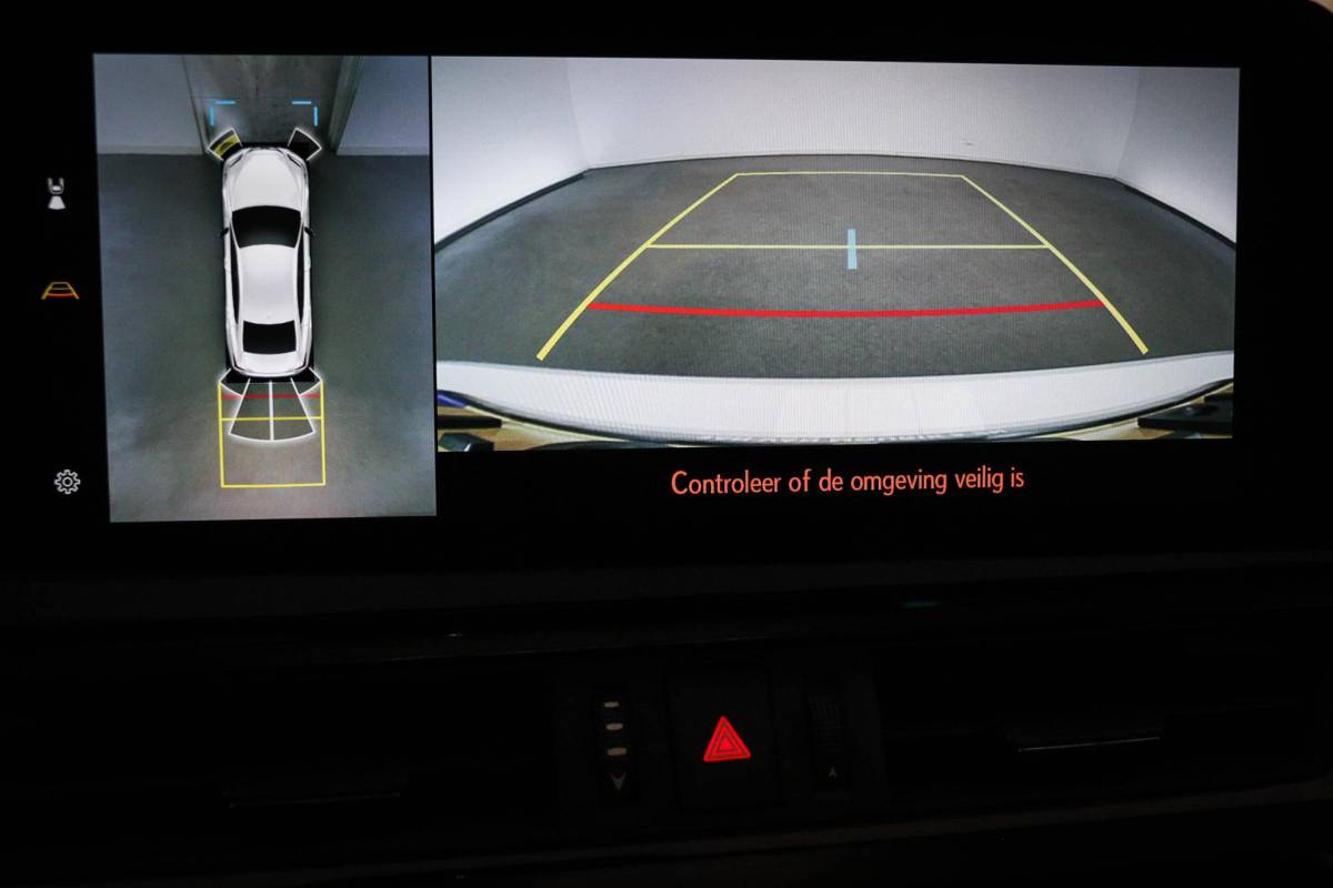 Lexus ES Lexus ES 300h F Sport Line | LEDER | HEAD UP | DAB | MARK LEVINSON