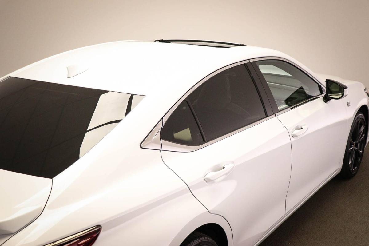 Lexus ES Lexus ES 300h F Sport Line | LEDER | HEAD UP | DAB | MARK LEVINSON