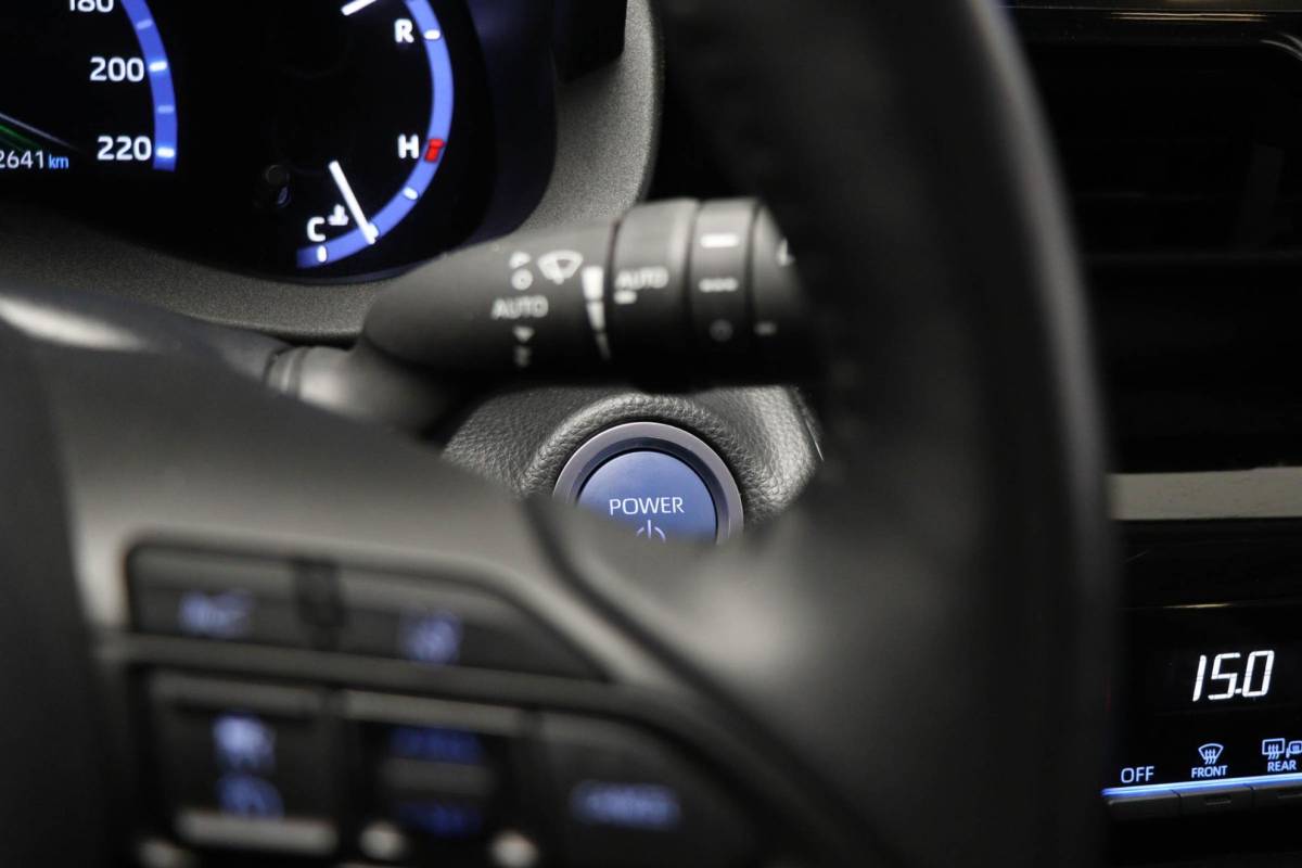 Toyota Yaris Cross Toyota Yaris Cross 1.5 Hybrid Dynamic | HEAD UP | STUURVERWARMING | NAVIGATIE | DAB | APPLE | CAMERA