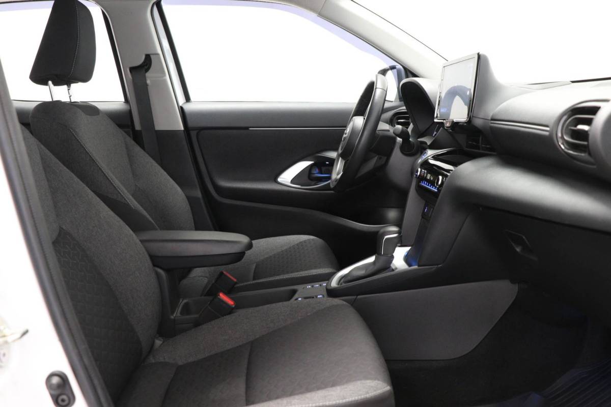 Toyota Yaris Cross Toyota Yaris Cross 1.5 Hybrid Dynamic | HEAD UP | STUURVERWARMING | NAVIGATIE | DAB | APPLE | CAMERA
