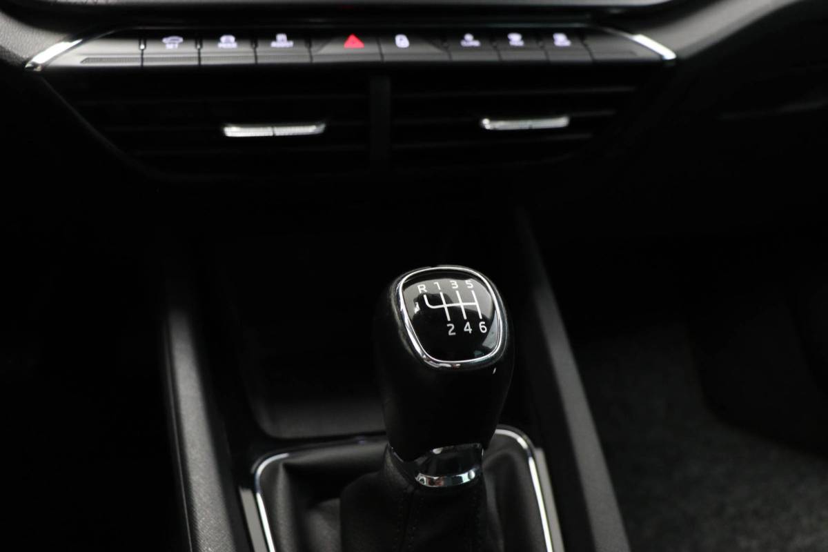 Škoda Octavia Skoda Octavia Combi 1.0 TSI Business Edition | STOELVERWARMING | DAB | APPLE | EASY OPEN | CAMERA | 17″