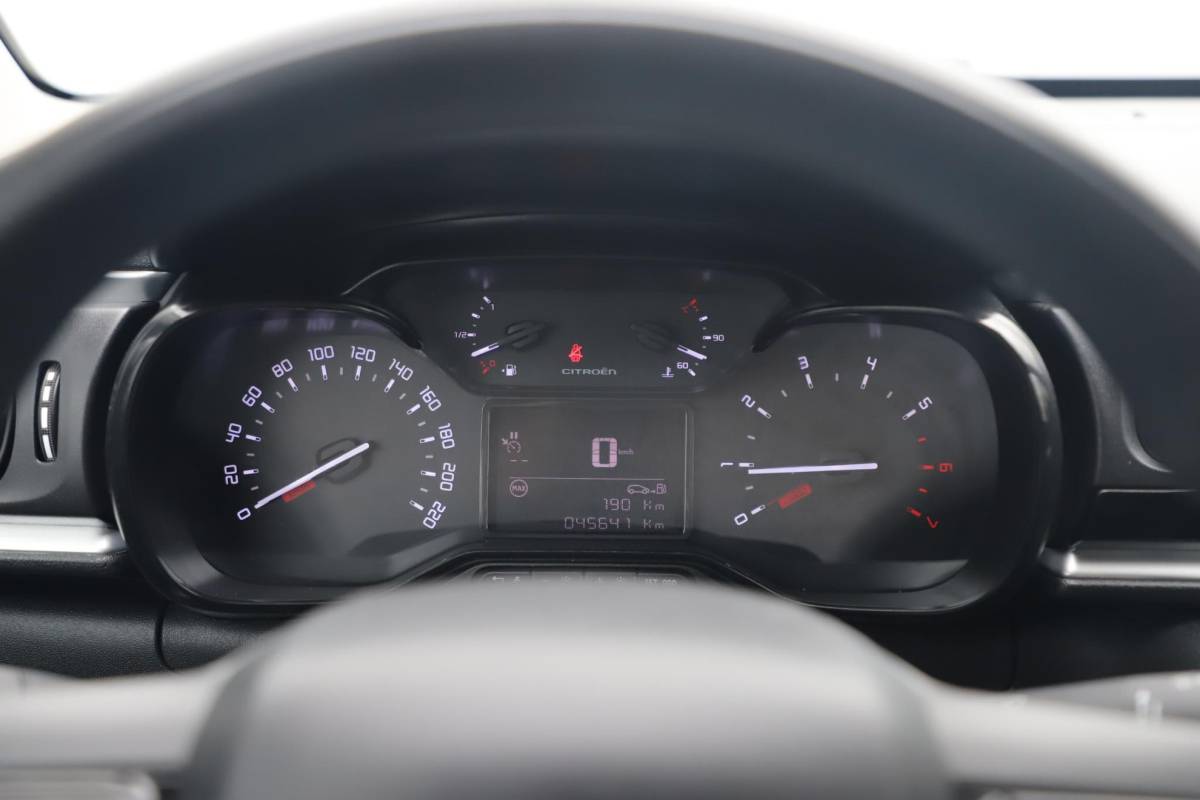 Citroën C3 Citroen C3 1.2 PureTech Feel Carplay Android Navigatie Climate Cruise Control Rijstrooksensor All Season Banden!