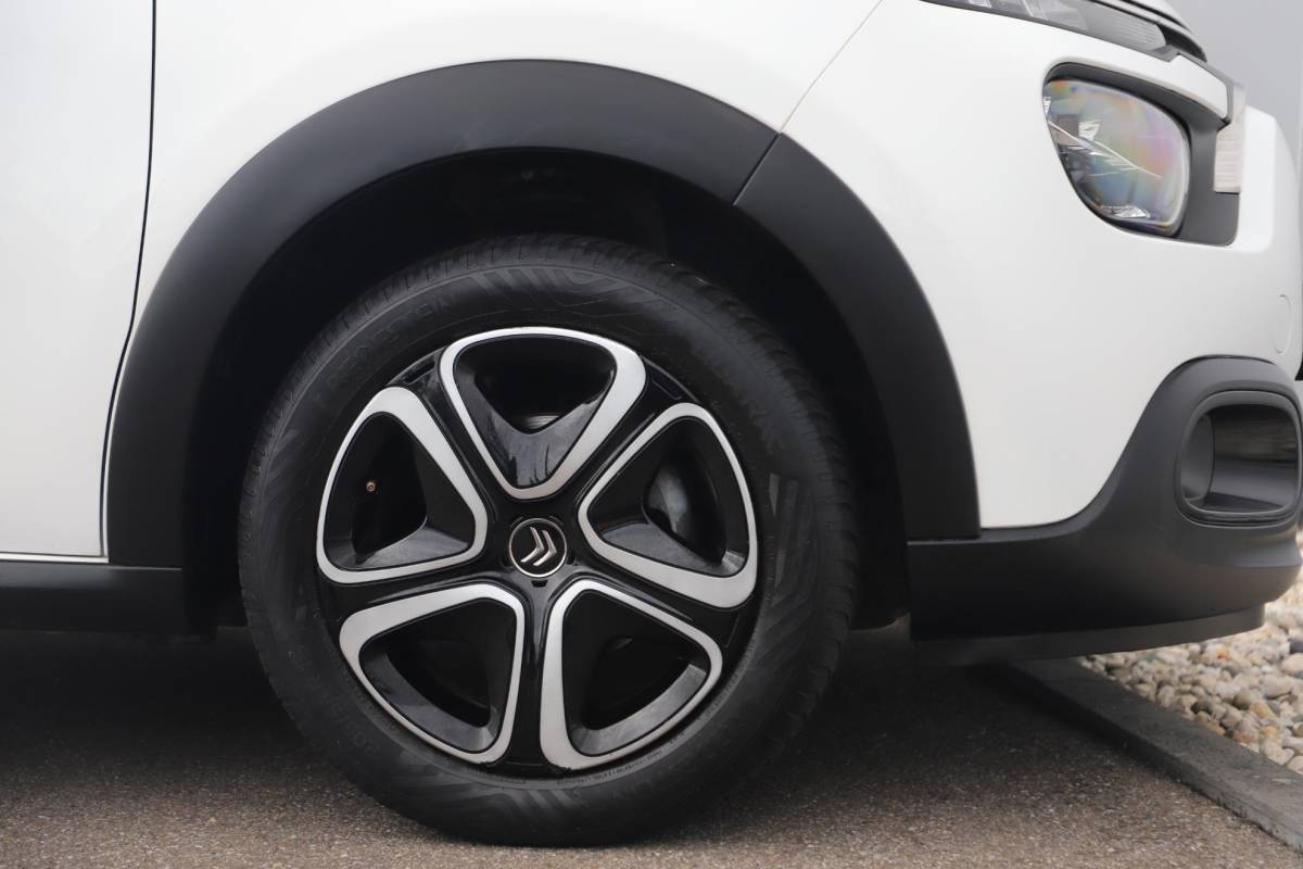 Citroën C3 Citroen C3 1.2 PureTech Feel Carplay Android Navigatie Climate Cruise Control Rijstrooksensor All Season Banden!