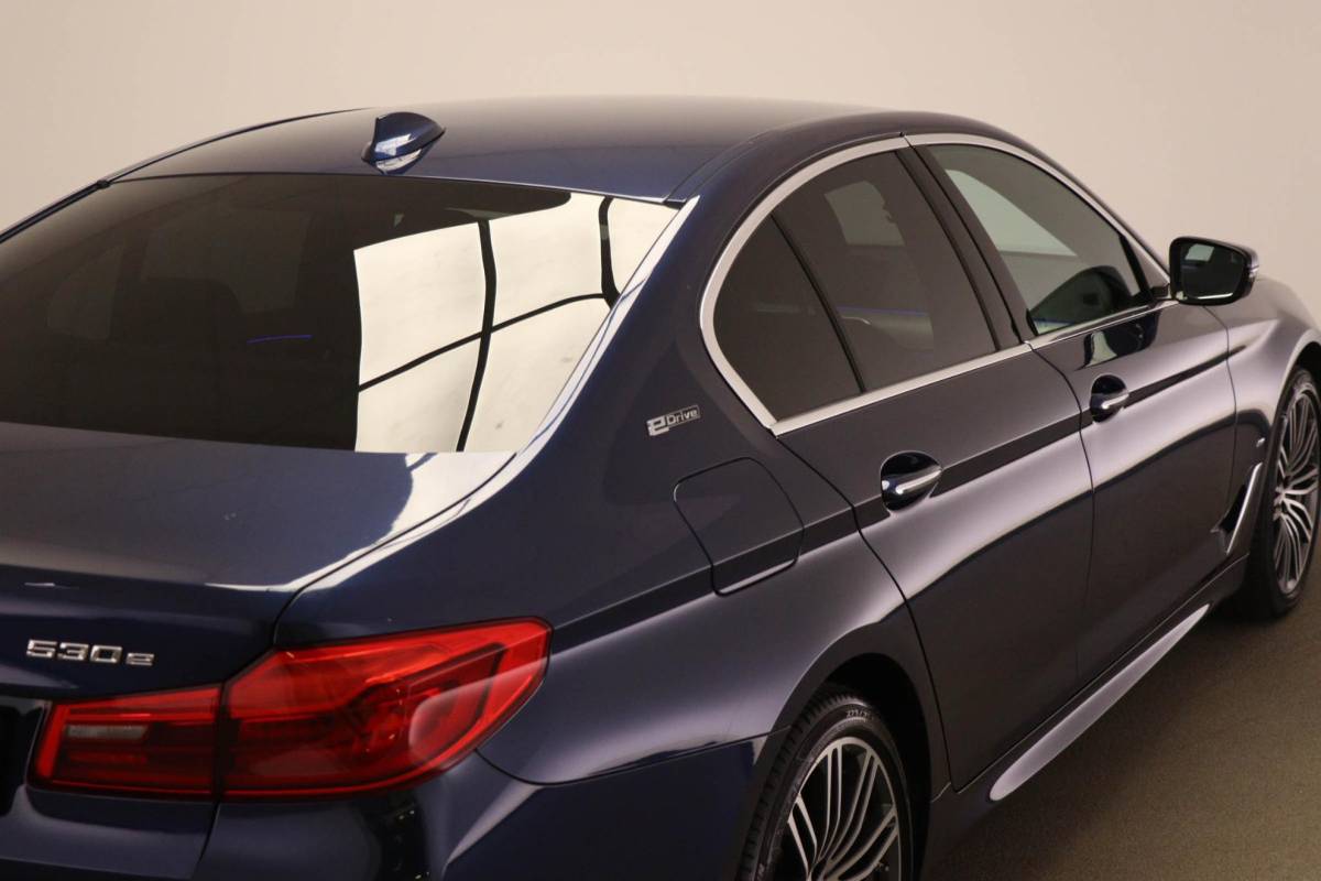 BMW 5 Serie BMW 5-serie 530e iPerformance M-Sport High Executive | COMFORT ACCES / PARKING- PACK | LEDER | CAMERA | 19″