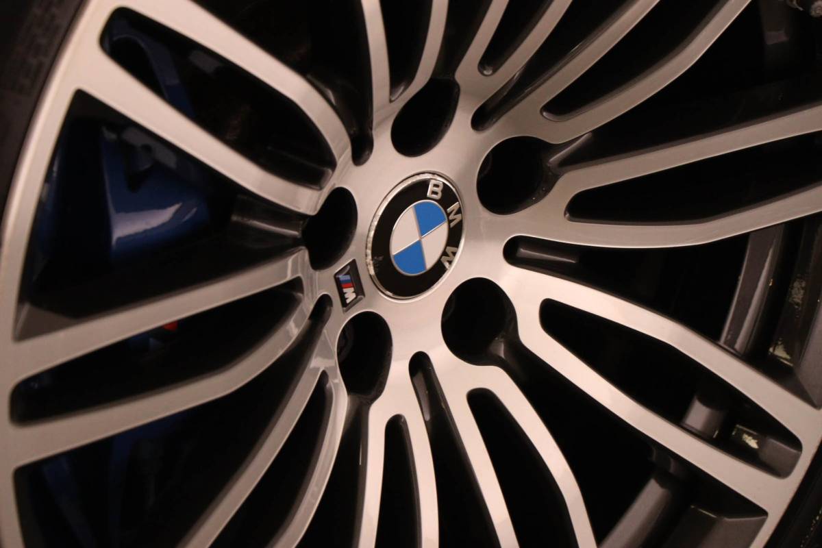 BMW 5 Serie BMW 5-serie 530e iPerformance M-Sport High Executive | COMFORT ACCES / PARKING- PACK | LEDER | CAMERA | 19″