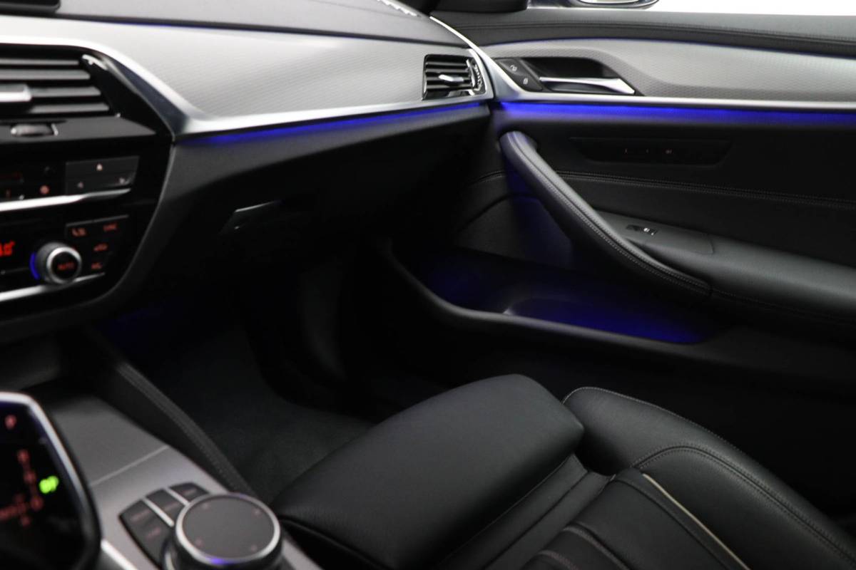 BMW 5 Serie BMW 5-serie 530e iPerformance M-Sport High Executive | COMFORT ACCES / PARKING- PACK | LEDER | CAMERA | 19″