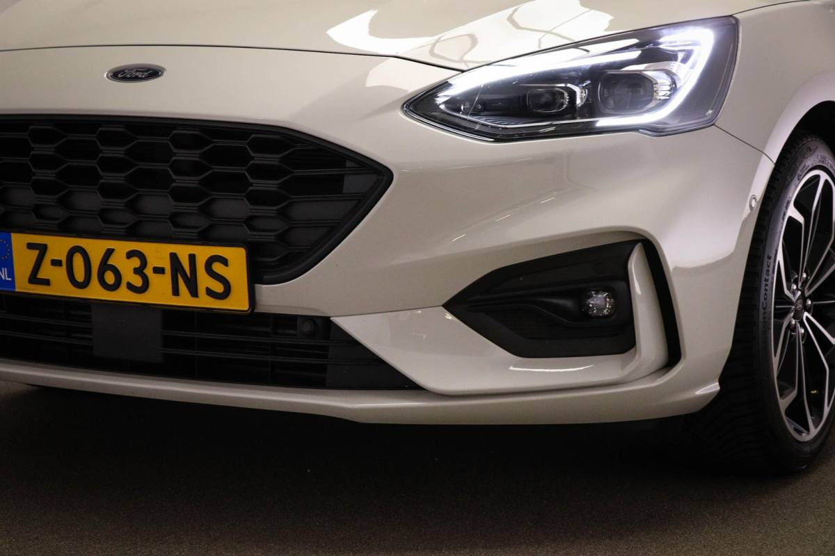 Ford Focus Ford Focus Wagon 1.0 EcoBoost Hybrid ST Line X Business | WINTER / AUDIO / TECHNOLOGY- PACK | DAB | APPLE | CAMERA