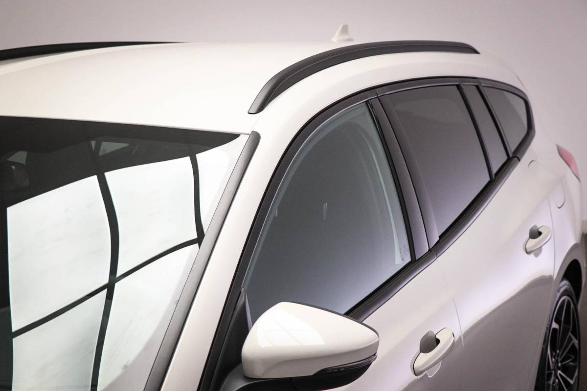 Ford Focus Ford Focus Wagon 1.0 EcoBoost Hybrid ST Line X Business | WINTER / AUDIO / TECHNOLOGY- PACK | DAB | APPLE | CAMERA