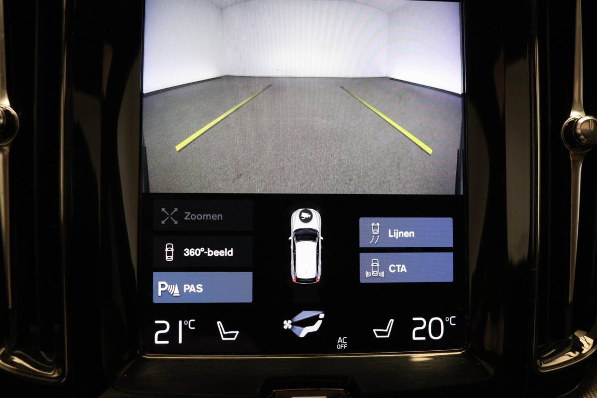 Volvo XC60 Volvo XC60 2.0 Recharge T6 AWD R-Design | PANORAMADAK | HEAD UP | 360 CAMERA | TREKHAAK | LIGHTNING / LOUNGE- PACK