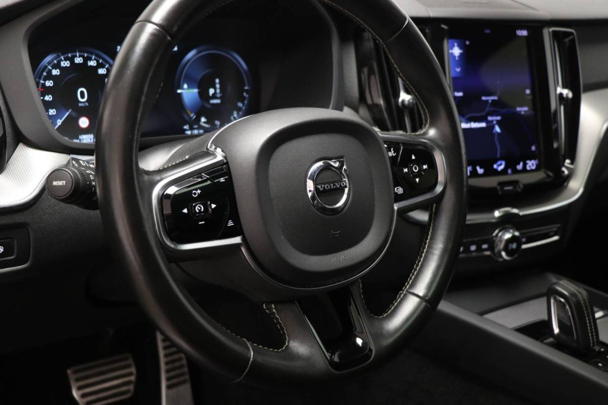 Volvo XC60 Volvo XC60 2.0 Recharge T6 AWD R-Design | PANORAMADAK | HEAD UP | 360 CAMERA | TREKHAAK | LIGHTNING / LOUNGE- PACK