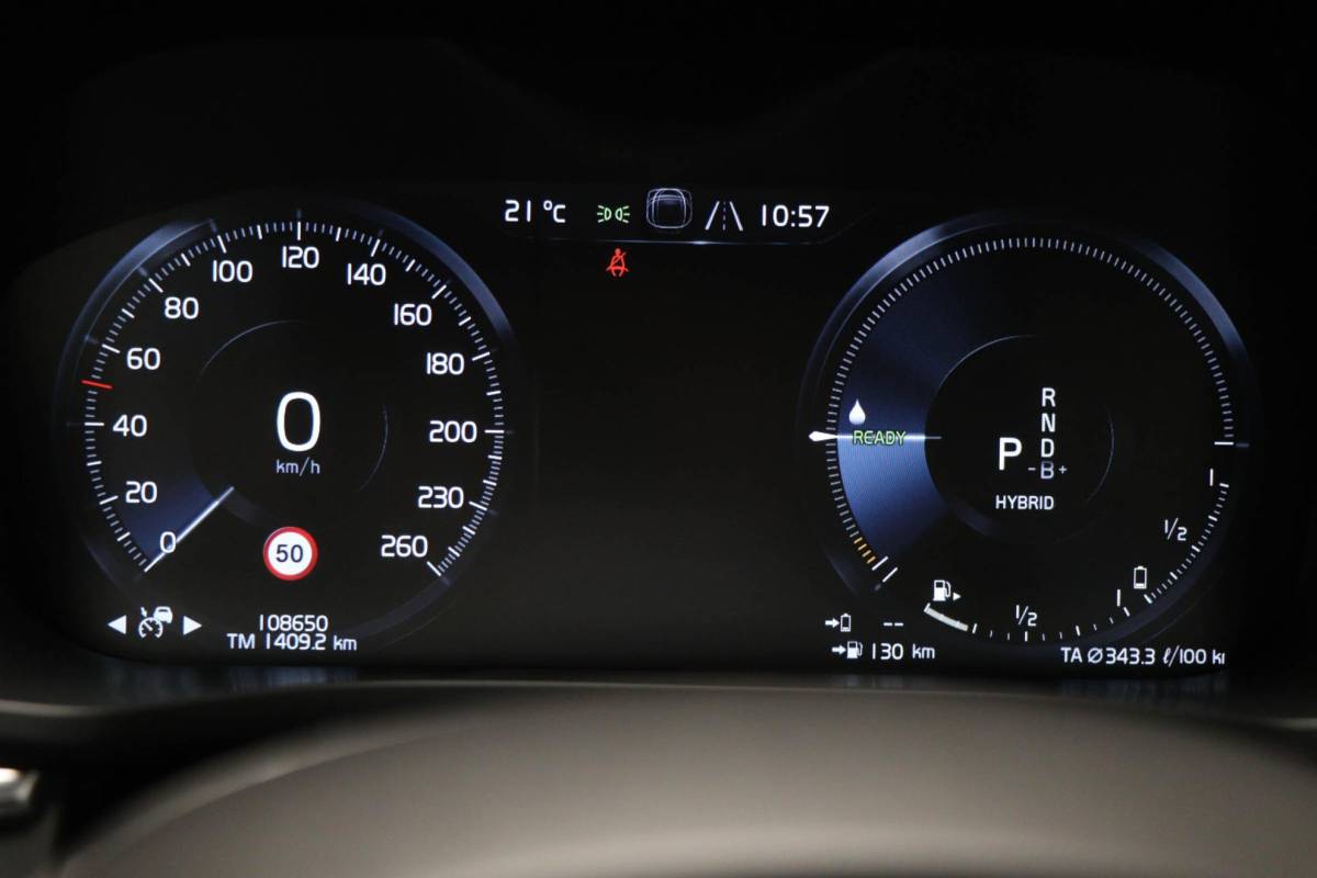 Volvo XC60 Volvo XC60 2.0 Recharge T6 AWD R-Design | PANORAMADAK | HEAD UP | 360 CAMERA | TREKHAAK | LIGHTNING / LOUNGE- PACK