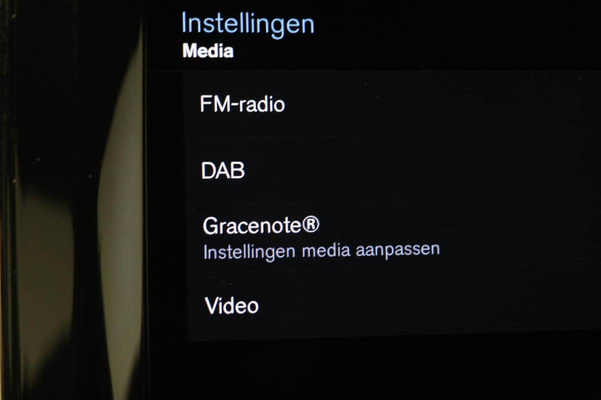 Volvo XC60 Volvo XC60 2.0 Recharge T6 AWD R-Design | PANORAMADAK | HEAD UP | 360 CAMERA | TREKHAAK | LIGHTNING / LOUNGE- PACK