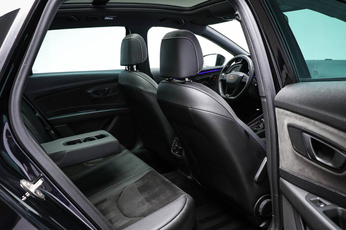 SEAT Leon SEAT Leon ST 2.0 TSI 4DRIVE CUPRA | PANORAMADAK | BEATS DAB | CAMERA | 19″