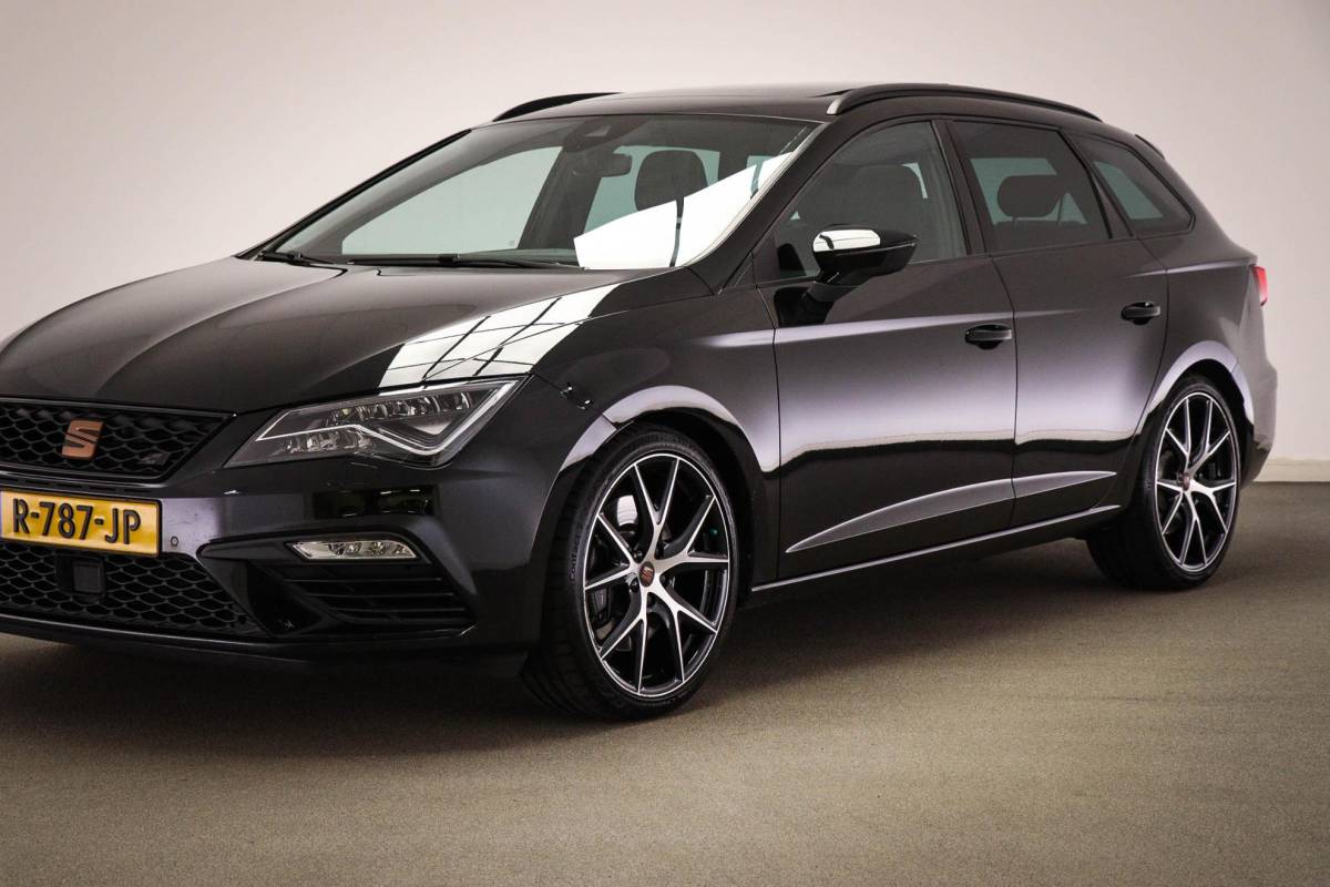 SEAT Leon SEAT Leon ST 2.0 TSI 4DRIVE CUPRA | PANORAMADAK | BEATS DAB | CAMERA | 19″