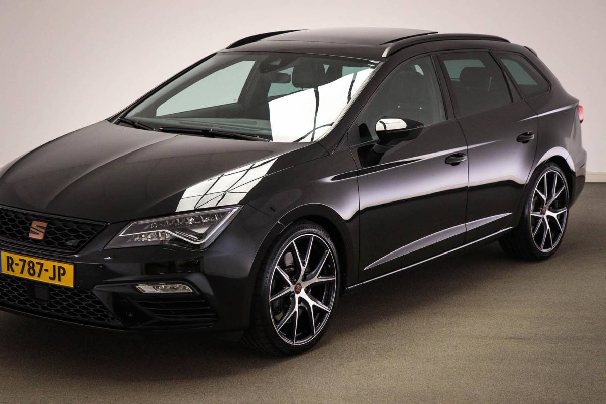 SEAT Leon SEAT Leon ST 2.0 TSI 4DRIVE CUPRA | PANORAMADAK | BEATS DAB | CAMERA | 19″