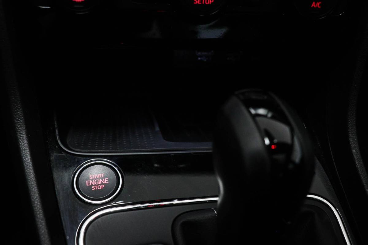 SEAT Leon SEAT Leon ST 2.0 TSI 4DRIVE CUPRA | PANORAMADAK | BEATS DAB | CAMERA | 19″