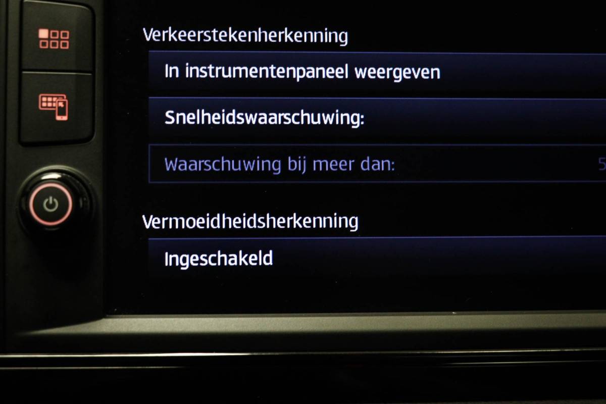 SEAT Leon SEAT Leon ST 2.0 TSI 4DRIVE CUPRA | PANORAMADAK | BEATS DAB | CAMERA | 19″