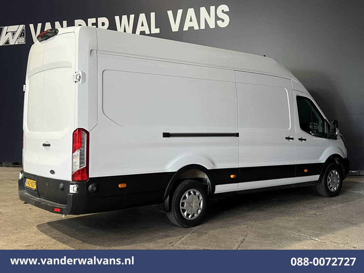 Ford Transit Ford Transit 2.0TDCI 131pk L4H3 Jumbo Euro6 Airco | Camera | Navigatie | Apple Carplay | Android Auto | Cruisecontrol LED, Verwarmde voorruit, Stoelverwarming, Parkeersensoren, Bijrijdersbank