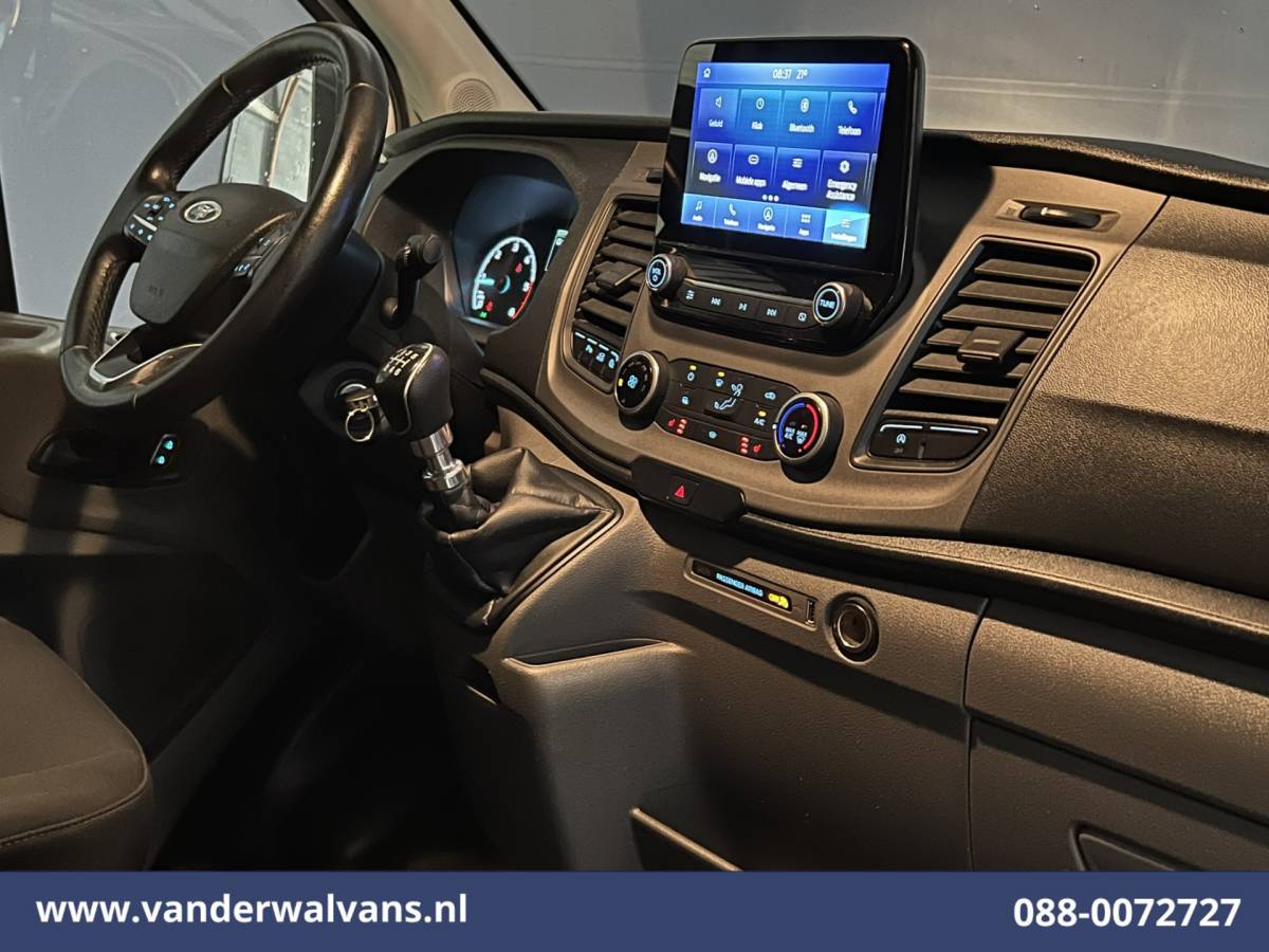 Ford Transit Ford Transit 2.0TDCI 131pk L4H3 Jumbo Euro6 Airco | Camera | Navigatie | Apple Carplay | Android Auto | Cruisecontrol LED, Verwarmde voorruit, Stoelverwarming, Parkeersensoren, Bijrijdersbank