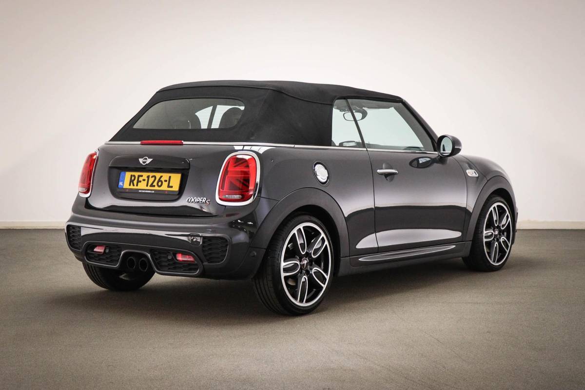 MINI Cooper S Cabrio Mini Mini Cabrio 2.0 Cooper S JCW – PAKKET | CONNECTED | NAVIGATIE | WINDSCHERM | 18″