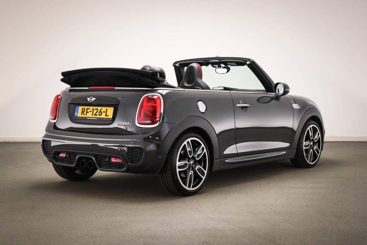 MINI Cooper S Cabrio Mini Mini Cabrio 2.0 Cooper S JCW – PAKKET | CONNECTED | NAVIGATIE | WINDSCHERM | 18″