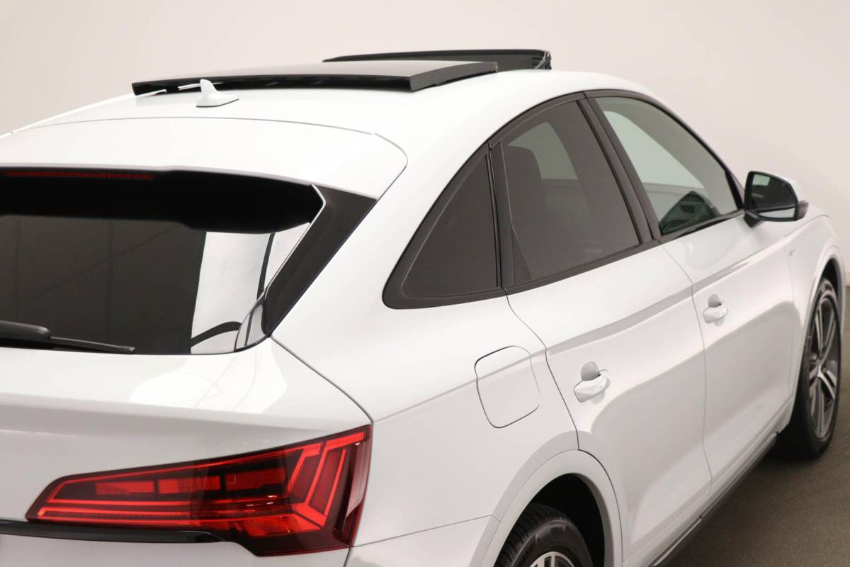Audi Q5 Audi Q5 Sportback 55 TFSI e S edition | PANORAMADAK | LUCHTVERING | B&O DAB | APPLE | CAMERA | 20″ | S-LINE |