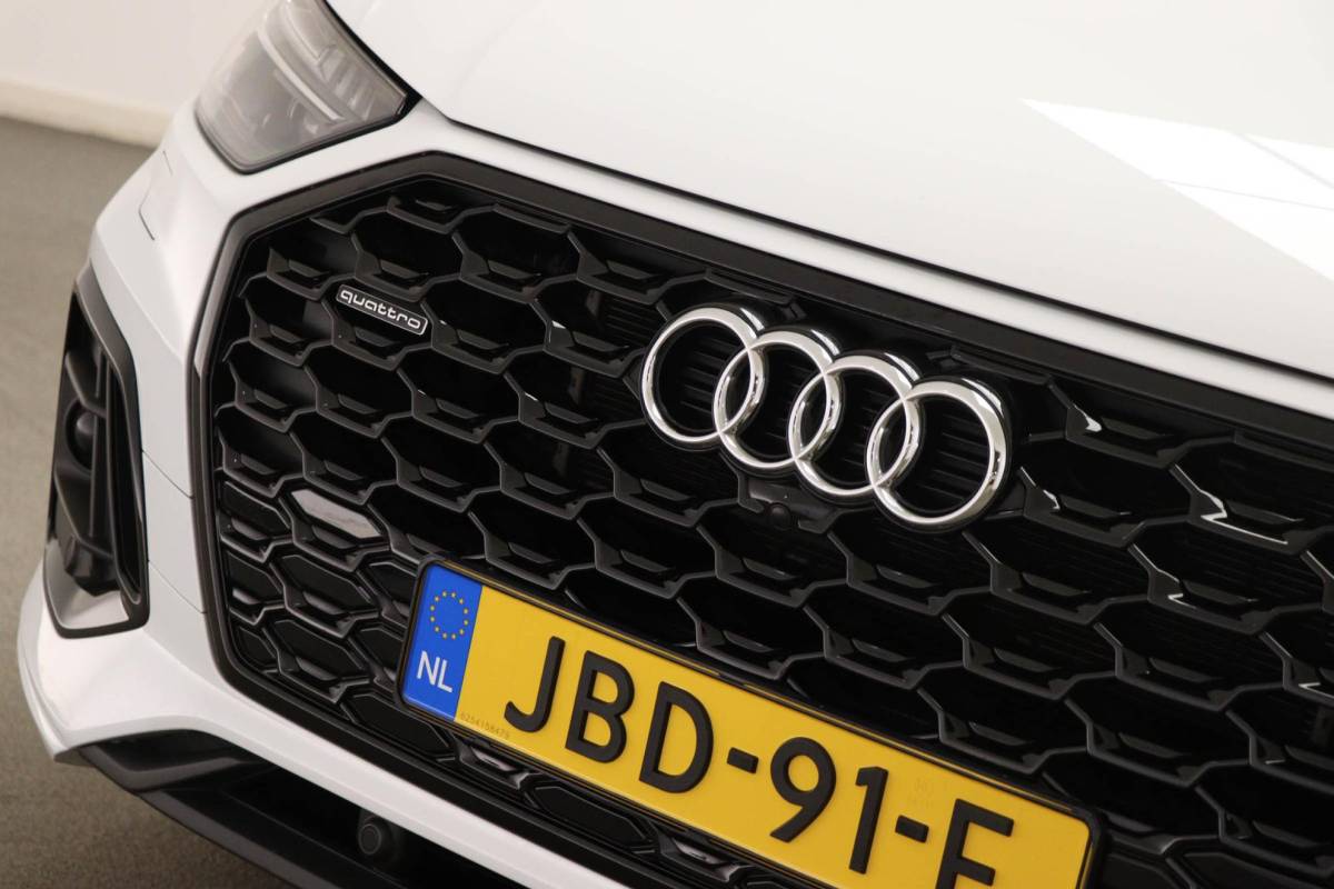 Audi Q5 Audi Q5 Sportback 55 TFSI e S edition | PANORAMADAK | LUCHTVERING | B&O DAB | APPLE | CAMERA | 20″ | S-LINE |
