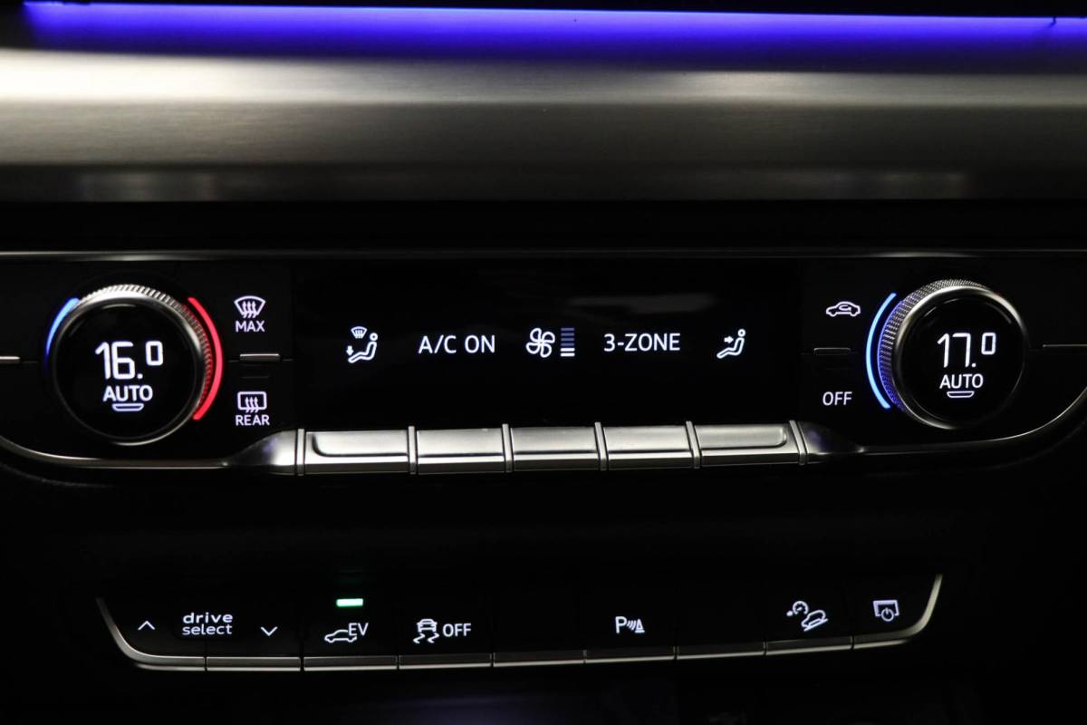 Audi Q5 Audi Q5 Sportback 55 TFSI e S edition | PANORAMADAK | LUCHTVERING | B&O DAB | APPLE | CAMERA | 20″ | S-LINE |