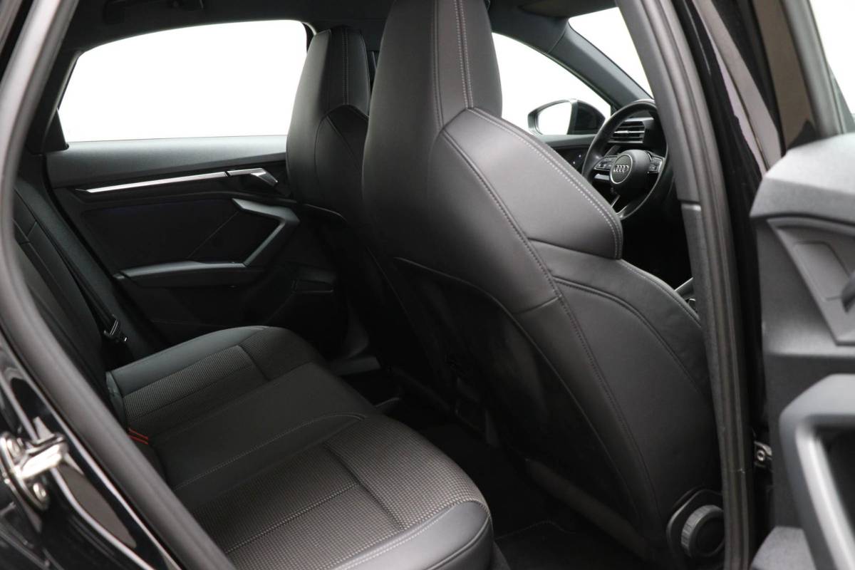 Audi A3 Audi A3 Limousine 30 TFSI S edition | VIRTUAL COCKPIT | CRUISE CONTROL ADAPTIEF | STOELVERWARMING