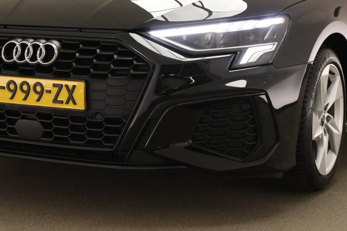 Audi A3 Audi A3 Limousine 30 TFSI S edition | VIRTUAL COCKPIT | CRUISE CONTROL ADAPTIEF | STOELVERWARMING