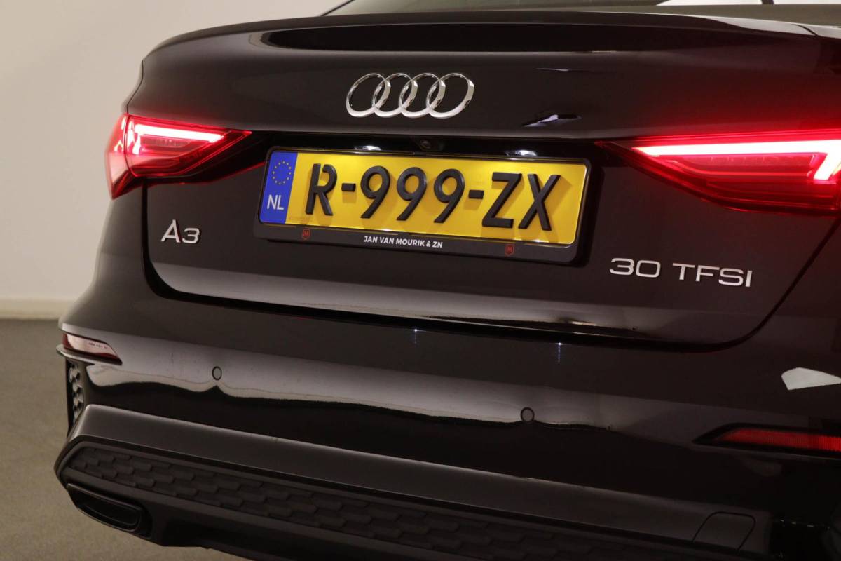 Audi A3 Audi A3 Limousine 30 TFSI S edition | VIRTUAL COCKPIT | CRUISE CONTROL ADAPTIEF | STOELVERWARMING