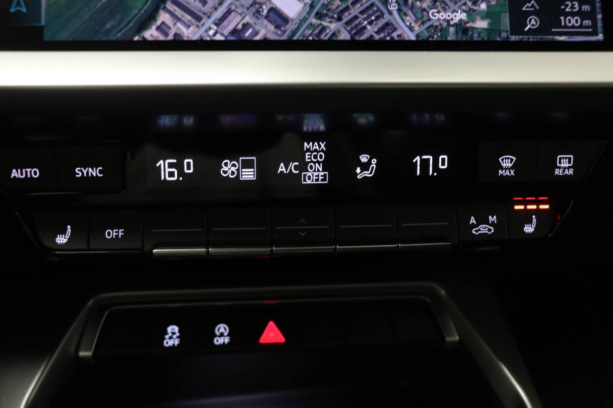 Audi A3 Audi A3 Limousine 30 TFSI S edition | VIRTUAL COCKPIT | CRUISE CONTROL ADAPTIEF | STOELVERWARMING