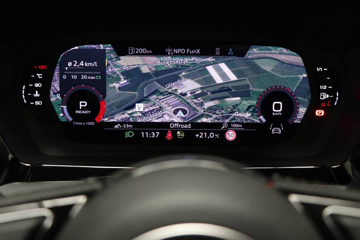 Audi A3 Audi A3 Limousine 30 TFSI S edition | VIRTUAL COCKPIT | CRUISE CONTROL ADAPTIEF | STOELVERWARMING