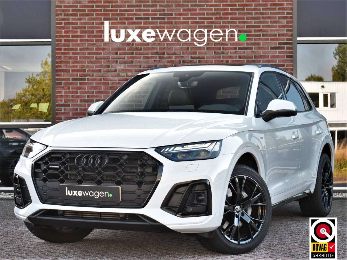 Audi Q5 Audi Q5 50 TFSI e S-Edition Pano Trekhaak Optic-black Sfeer Camera