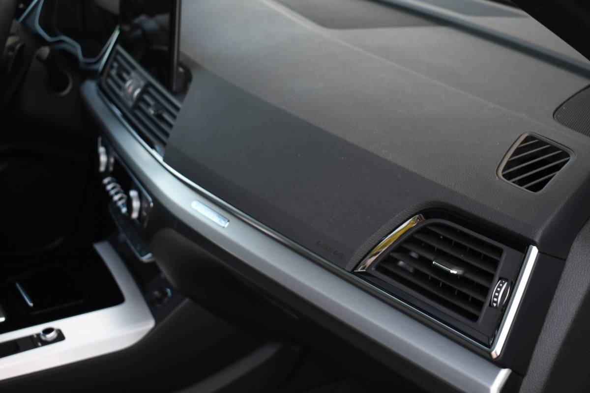 Audi Q5 Audi Q5 50 TFSI e S-Edition Pano Trekhaak Optic-black Sfeer Camera