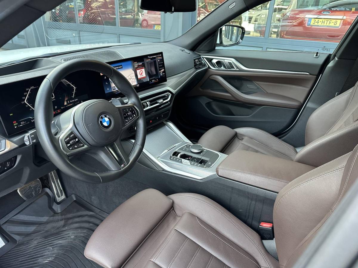BMW 4 Serie BMW 4-serie 420i M-Sport Business Edition Plus | GRAN COUPE | LEDER | HEAD UP | DAB | TREKHAAK