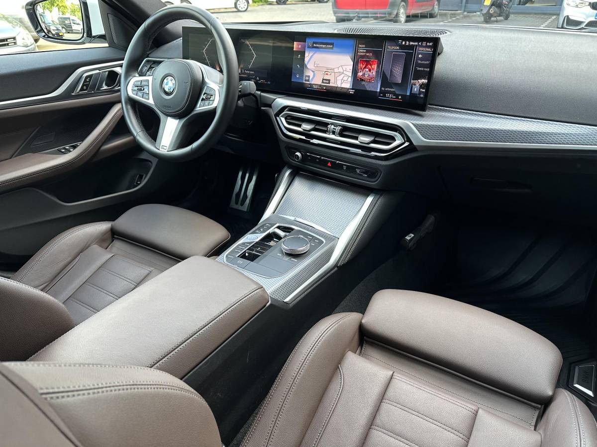 BMW 4 Serie BMW 4-serie 420i M-Sport Business Edition Plus | GRAN COUPE | LEDER | HEAD UP | DAB | TREKHAAK