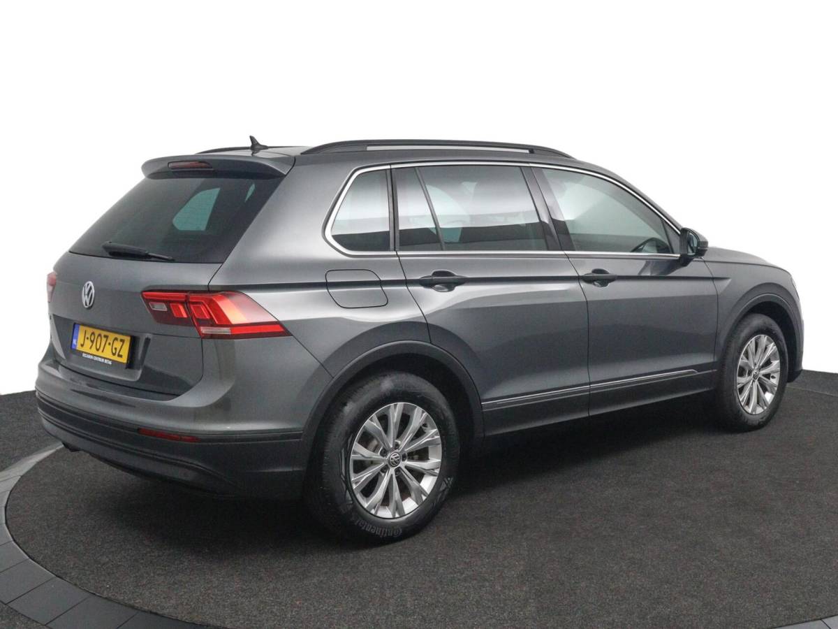 Volkswagen Tiguan Volkswagen Tiguan 1.5 TSI 150 PK DSG ACT Comfortline | Adaptive Cruise | Sensoren |