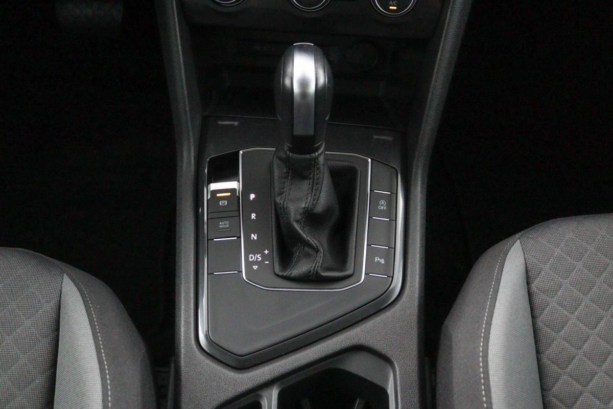 Volkswagen Tiguan Volkswagen Tiguan 1.5 TSI 150 PK DSG ACT Comfortline | Adaptive Cruise | Sensoren |