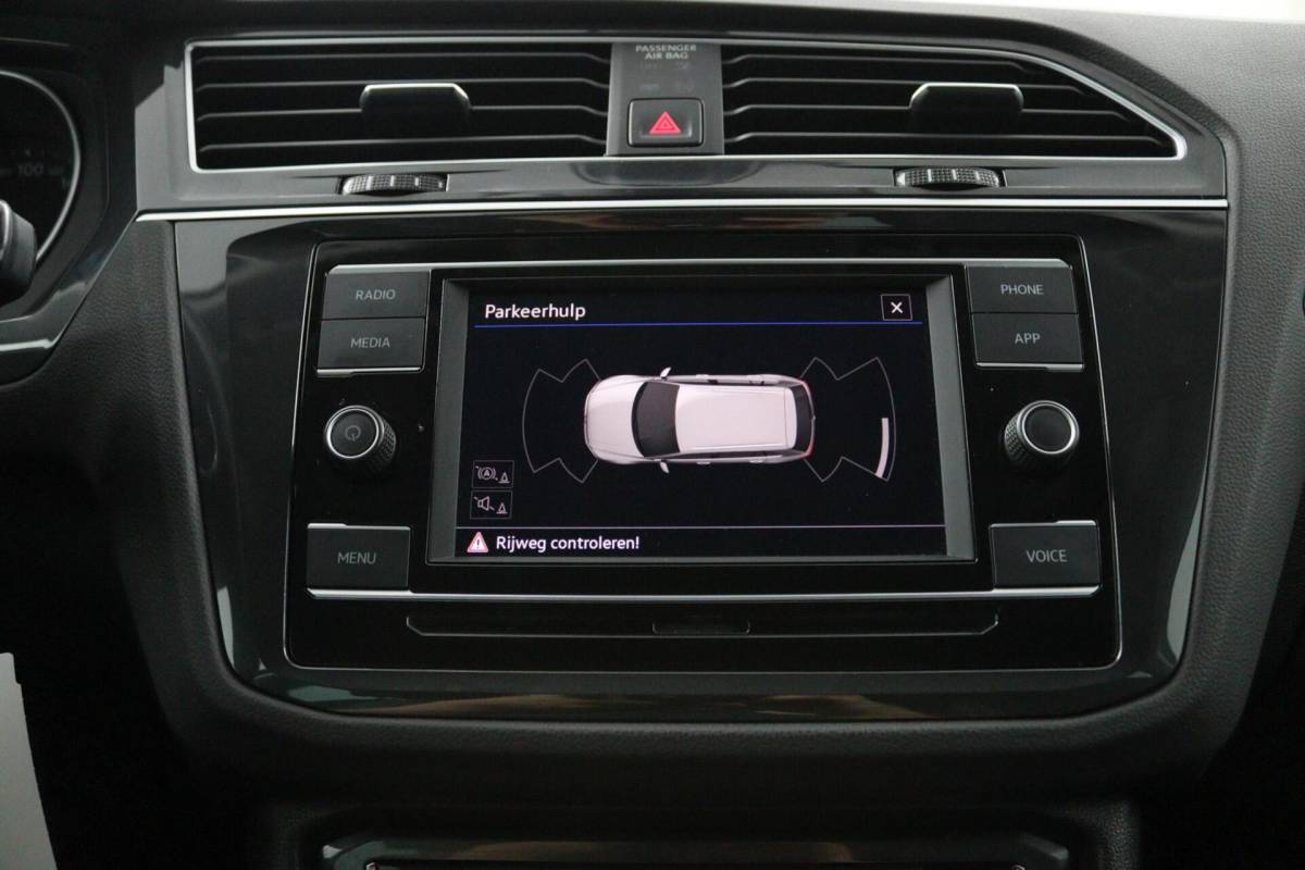 Volkswagen Tiguan Volkswagen Tiguan 1.5 TSI 150 PK DSG ACT Comfortline | Adaptive Cruise | Sensoren |