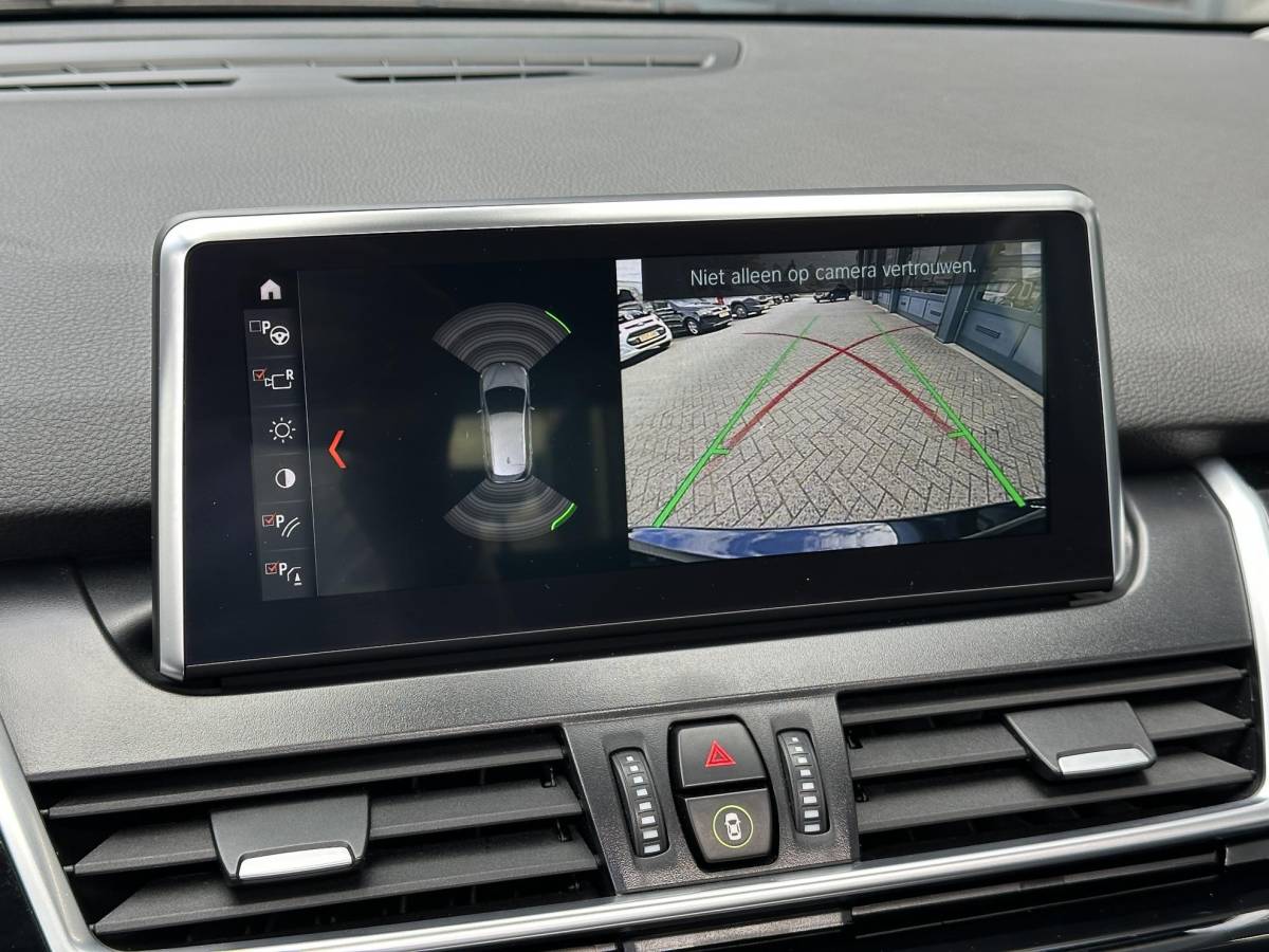 BMW 2 Serie BMW 2-serie Active Tourer 218i High Executive Edition | panoramadak | Leder |