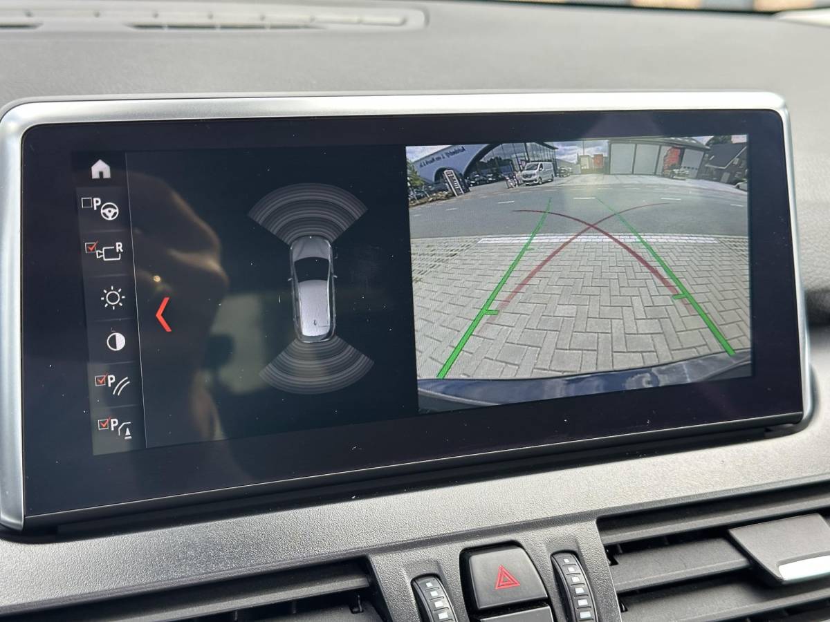 BMW 2 Serie BMW 2-serie Active Tourer 218i High Executive Edition | panoramadak | Leder |