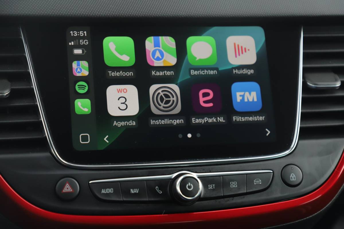 Opel Crossland Opel Crossland 1.2 Turbo GS Line 131PK Automaat NIEUW MODEL Winter Pakket Navigatie Achteruitrijcamera Climate Cruise Control 16 inch Parkeersensoren