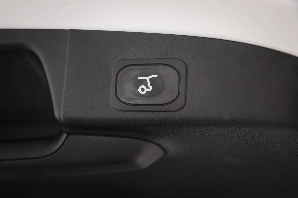 Ford Focus Ford Focus Wagon 1.0 EcoBoost Hybrid ST Line X | WINTER / DRIVER ASSISTANCE- PACK | DAB | APPLE | CAMERA