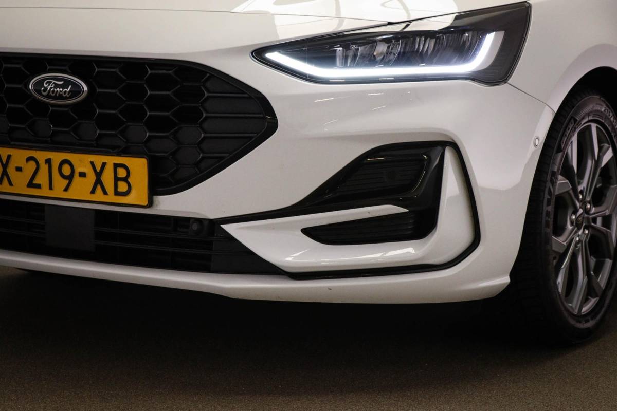 Ford Focus Ford Focus Wagon 1.0 EcoBoost Hybrid ST Line X | WINTER / DRIVER ASSISTANCE- PACK | DAB | APPLE | CAMERA