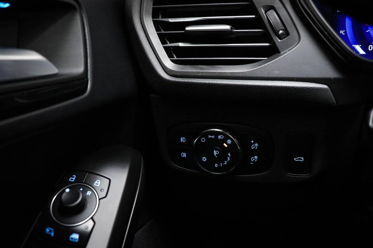 Ford Focus Ford Focus Wagon 1.0 EcoBoost Hybrid ST Line X | WINTER / DRIVER ASSISTANCE- PACK | DAB | APPLE | CAMERA