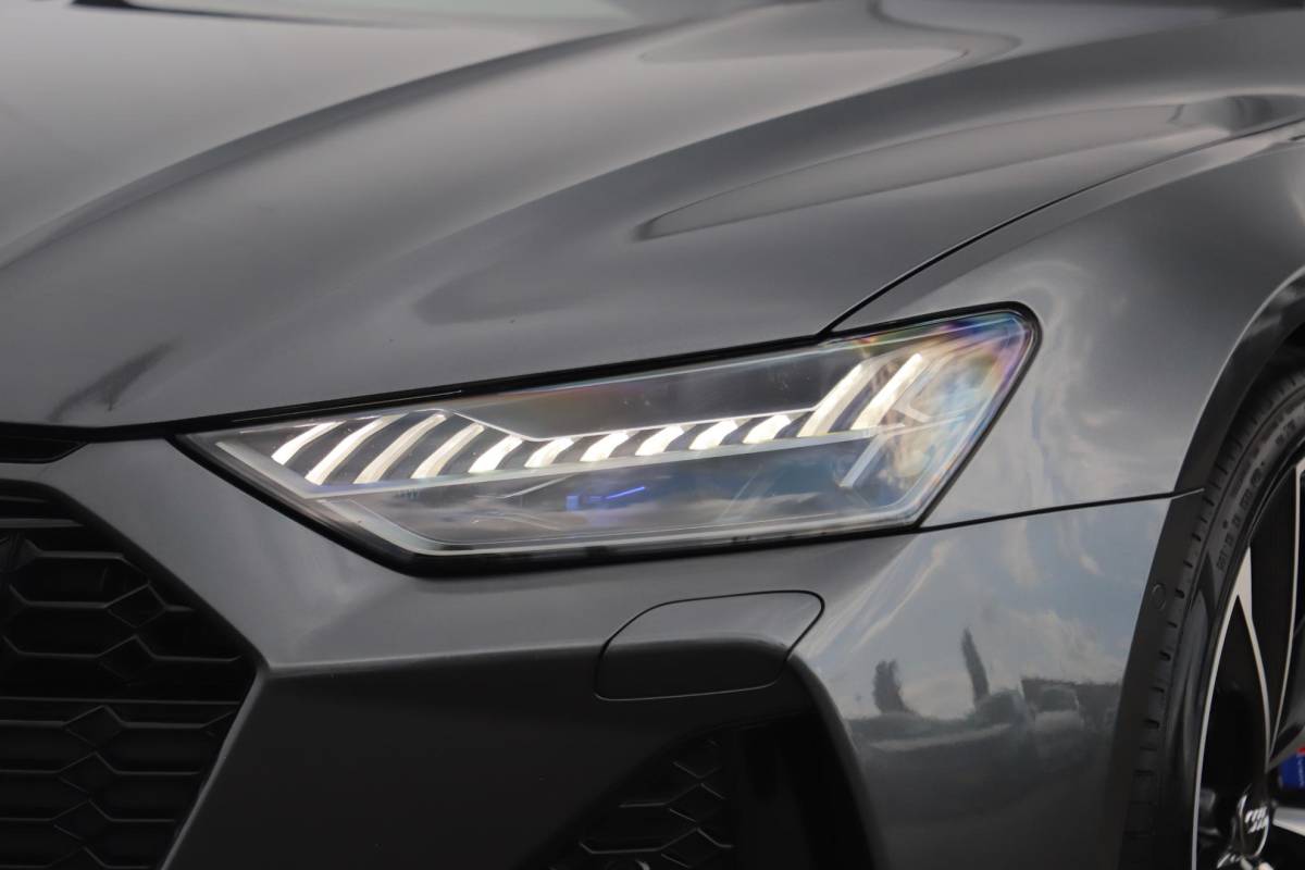 Audi RS7 Audi RS7 4.0 TFSI RS 7 Sportback Quattro 600PK 1 Jaar Garantie 22 inch Ceramic B&O High End Alcantara Hemel Dynamic Plus Pack 4-wiel Sturing Softclose Stoelverkoeling Panoramadak Laser LED HUD 360 Camera Full Options! Nieuwstaat!