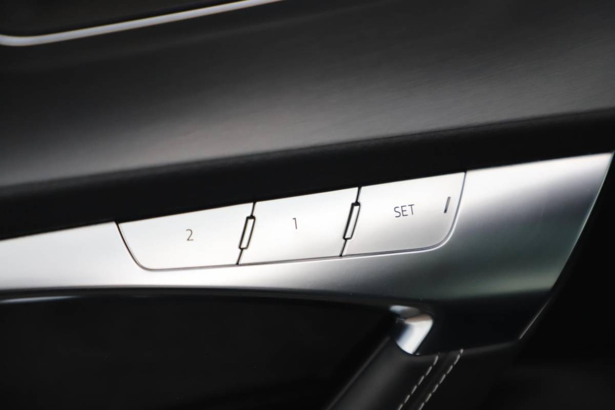 Audi RS7 Audi RS7 4.0 TFSI RS 7 Sportback Quattro 600PK 1 Jaar Garantie 22 inch Ceramic B&O High End Alcantara Hemel Dynamic Plus Pack 4-wiel Sturing Softclose Stoelverkoeling Panoramadak Laser LED HUD 360 Camera Full Options! Nieuwstaat!