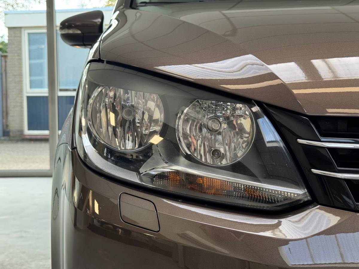 Volkswagen Touran Volkswagen TOURAN 1.2 TSI Comfortline BlueMotion 7p. |Parkeersenoren|Clima|Stoelverwarming|