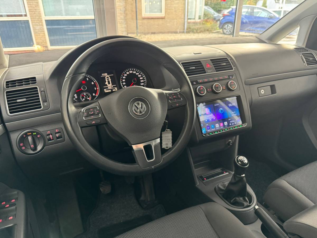 Volkswagen Touran Volkswagen TOURAN 1.2 TSI Comfortline BlueMotion 7p. |Parkeersenoren|Clima|Stoelverwarming|